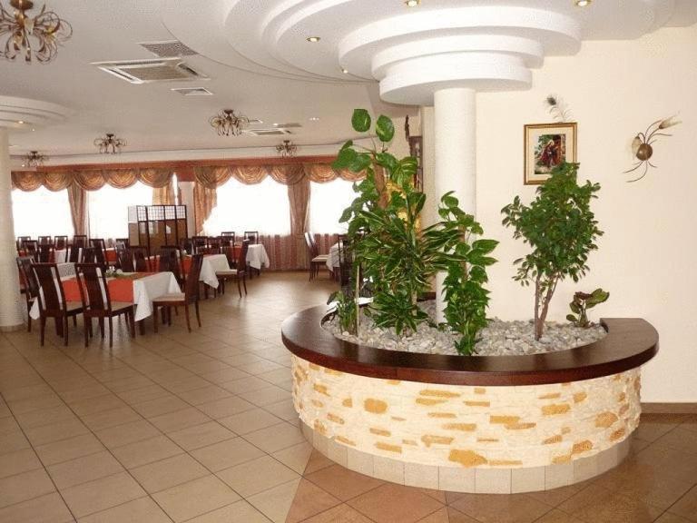 Zajazd Sokol Hotel Nienadówka Buitenkant foto
