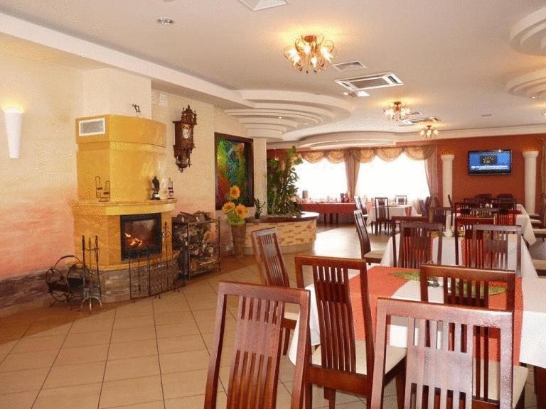 Zajazd Sokol Hotel Nienadówka Buitenkant foto