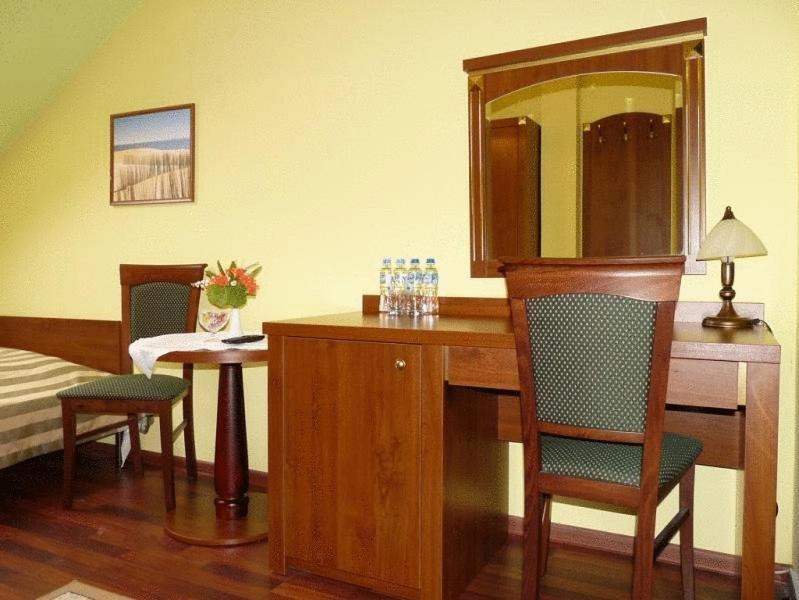 Zajazd Sokol Hotel Nienadówka Buitenkant foto