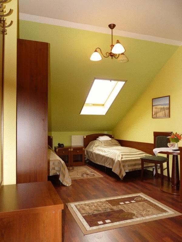 Zajazd Sokol Hotel Nienadówka Buitenkant foto