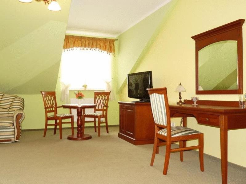 Zajazd Sokol Hotel Nienadówka Buitenkant foto