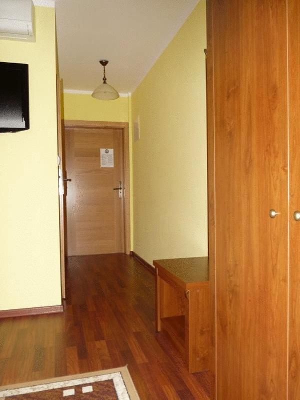 Zajazd Sokol Hotel Nienadówka Buitenkant foto