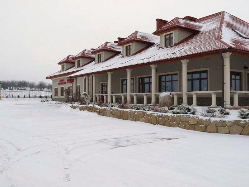Zajazd Sokol Hotel Nienadówka Buitenkant foto